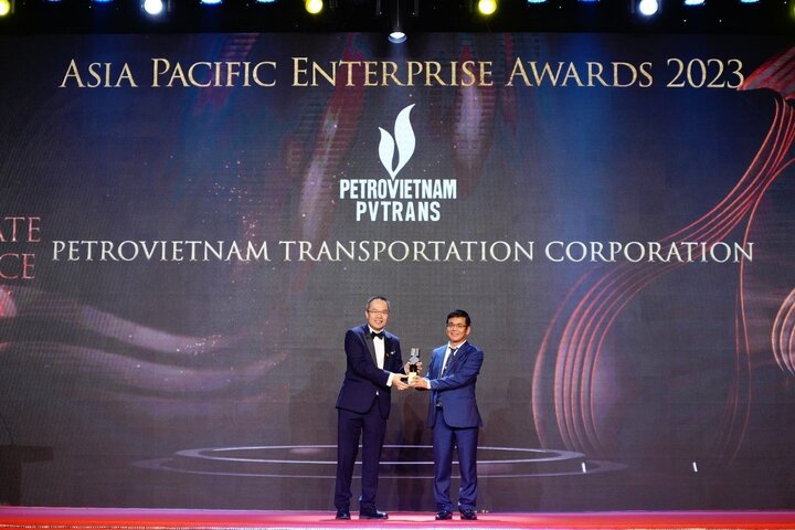 PVTrans tiếp tục đón nhận cú đúp giải thưởng tại APEA 2023 - 2