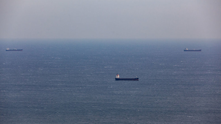  Thêm một tàu thương mại bị Houthi tấn công trên Biển Đỏ