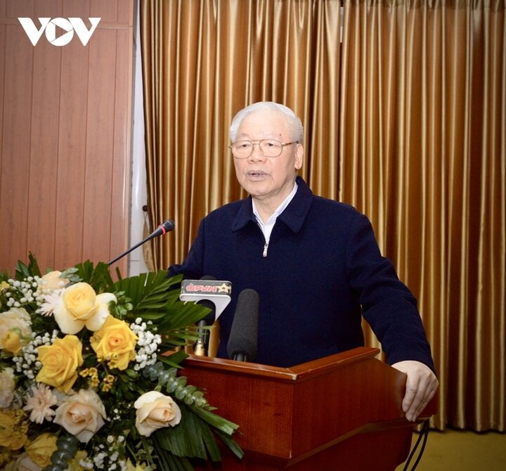 Tổng Bí thư Nguyễn Phú Trọng phát biểu tại Hội nghị Quân ủy Trung ương lần thứ 8.