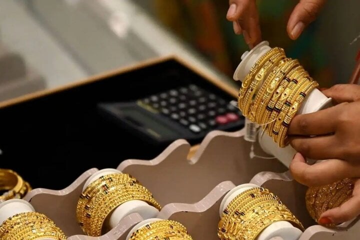 Giá vàng thế giới chững lại, vàng trong nước tăng mạnh. (Ảnh: Kitco.com).