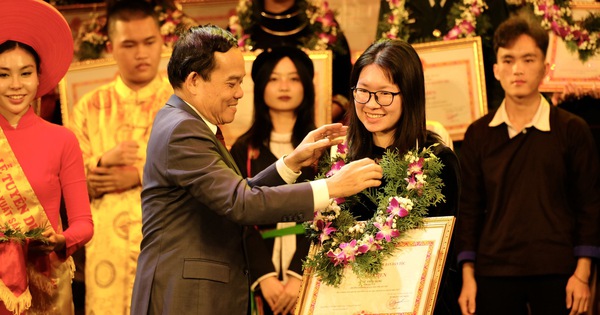  Phó thủ tướng Trần Lưu Quang: ‘ko bằng lòng, ko thỏa mãn’ để trở thành cán bộ giỏi